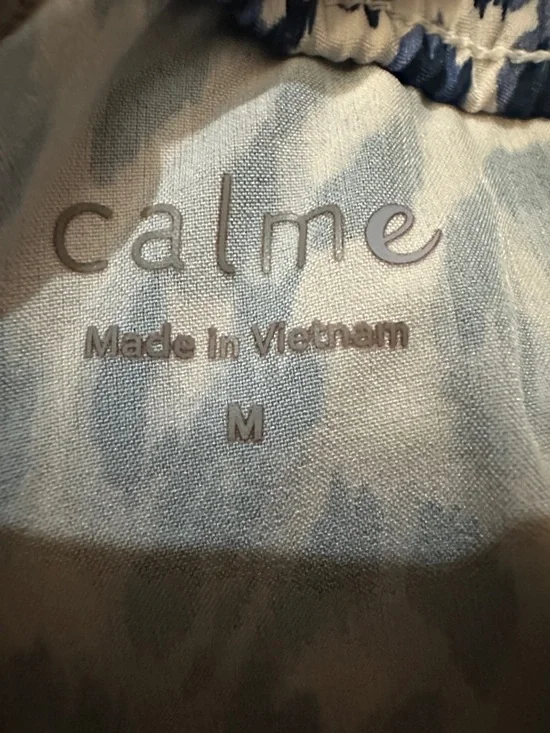 NEW Johnny Was CALME Blue Leopard Print Board Drawstring Beach Shorts Medium - Picture 3 of 15